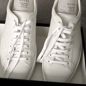 GUCCI ACE INTERLOCKING G LEATHER SNEAKER- MEN’s